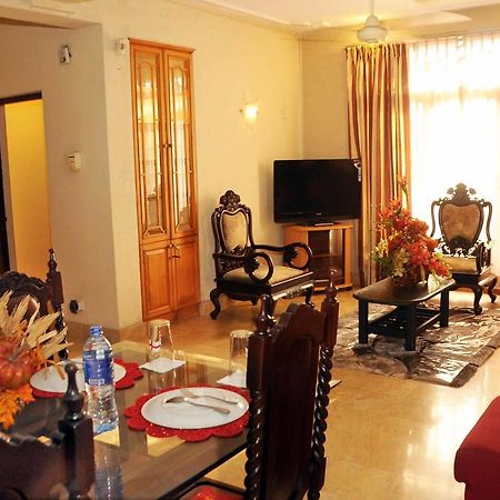 Apartment In Colombo Luaran gambar